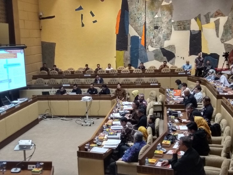 Komisi II Rapat Bahas Persiapan Pemilu dengan Mendagri-KPU-Bawaslu Komisi II Rapat Bahas Persiapan Pemilu dengan Mendagri-KPU-Bawaslu