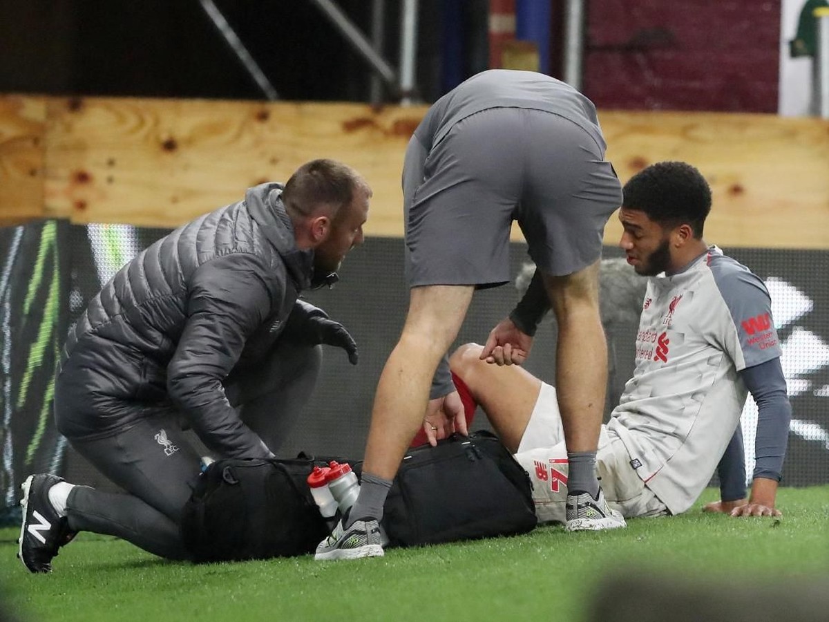 Joe Gomez di laga melawan Burnley. (Foto: Scott Heppell/Reuters)