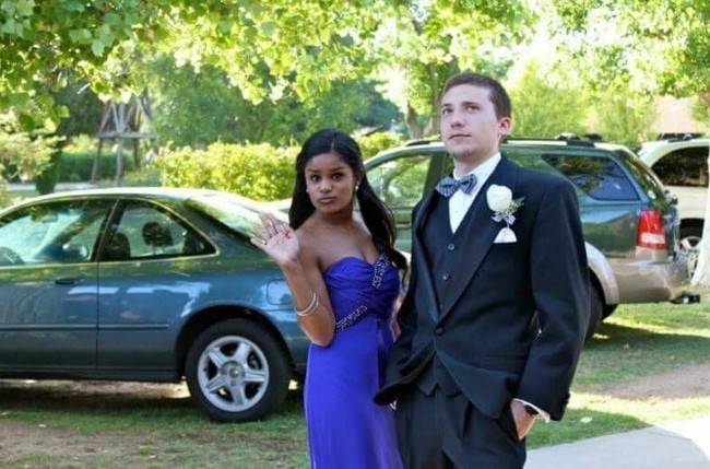 Selama empat tahun mereka pacaran hingga akhirnya keduanya masuk kuliah. Keduanya harus berpisah lagi karena mereka masuk universitas berbeda. Laura kuliah di Northern Arizona University dan Matt kuliah di Columbia College Chicago.  Foto: Dok. Facebook Matt Grodsky, Laura Scheel