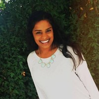 Hingga takdir seolah mempertemukan mereka lagi. Saat Laura duduk di bangku SMA, dia tengah melihat-lihat ponsel temannya. Di ponsel sang teman itulah dia menemukan nama Matt Grodsky. Rupanya teman Laura satu SMA dengan Matt. Dan saat teman Laura mengetahui bahwa ada kisah cinta monyet di antara mereka, si teman mencoba menghubungkan mereka lagi.  Dia (temannya) memberikan nomer teleponku padanya (Matt). Dan dia mengirimiku pesan. Sejak itulah kami berkencan, kisah Laura. Foto: Dok. Facebook Matt Grodsky, Laura Scheel