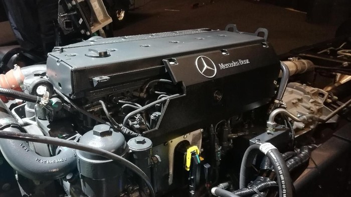 Bus baru Daimler