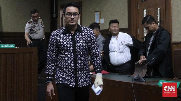 KPK Tetapkan 12 Anggota DPRD Jambi Tersangka Suap Zumi Zola