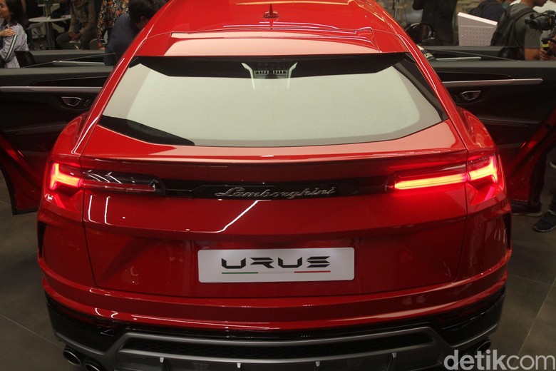  Urus  Bikin Lamborghini  Pede Jualan di Indonesia