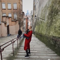 Ada ternyata bukan satu-satunya wanita dalam keluarganya yang jadi pemain bola. Kakaknya Andrine Hegerberg juga punya profesi yang sama. Andrine bermain untuk Paris Saint-Germain. Keduanya dianggap sebagai pemain sepak bola paling berbakat di Norwegia. Foto: Dok. Instagram Ada Hegerberg