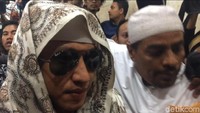 Foto: Habib Bahar tiba di Bareskrim, gedung KKP, Jl Medan Merdeka Timur, Gambir, Jakpus sekitar pukul 11.25 WIB, Kamis (6/12/2018).  (Lisye-detikcom)