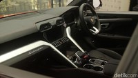 Ini bagian interior Lamborghini Urus.