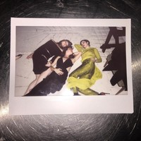 Anna menipu banyak kaum elite di New York sehingga ia sangat mudah hidup di New York mesti tak punya tempat tinggal tetap. Anna pindah dari satu hotel ke hotel lainnya atau menempati apartemen-apartemen mewah dari teman-teman orang kayanya. Foto: dok. Instagram (@theannedelvey)