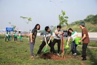 Komitmen Djarum Foundation Teduhkan Ruas Tol Jawa Timur