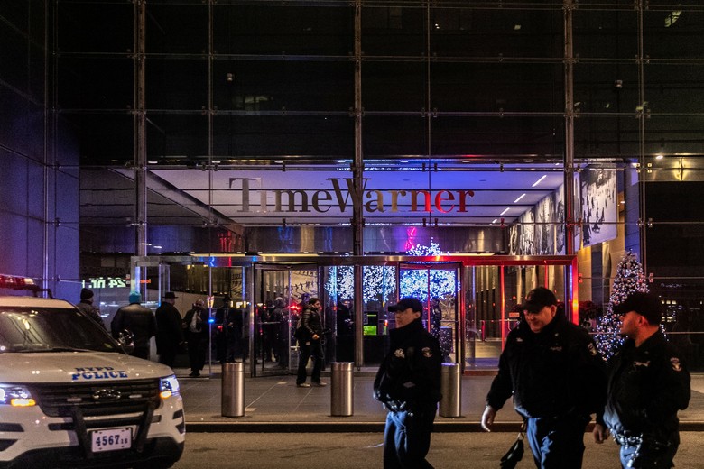 Kantor CNN New York Terima Ancaman Bom, Pekerja Dievakuasi Kantor CNN New York Terima Ancaman Bom, Pekerja Dievakuasi
