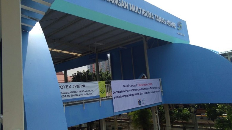 Skybridge Tanah Abang Mulai Dibuka untuk Umum Skybridge Tanah Abang Mulai Dibuka untuk Umum