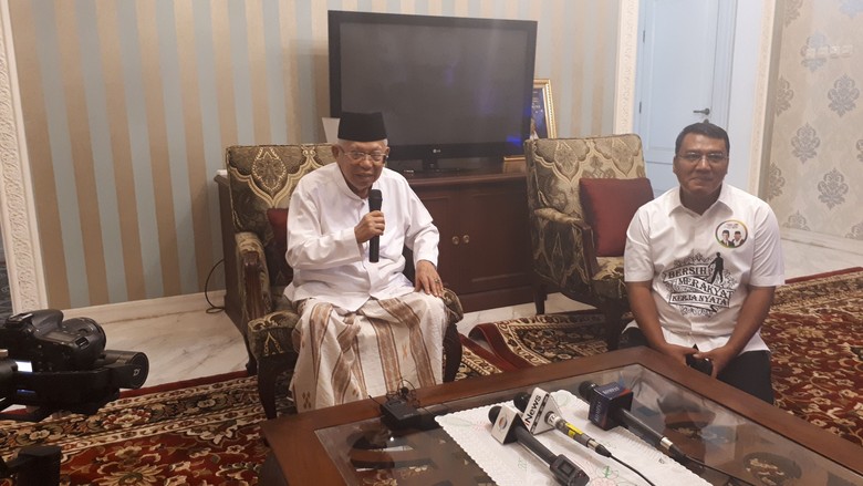 Maruf Amin Heran Ada Hoax Dirinya Dirawat di RS karena Stroke Maruf Amin Heran Ada Hoax Dirinya Dirawat di RS karena Stroke