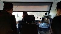 Kereta hydrogen yang bernama Coradia iLint ini dibangun oleh Alstom, perusahaan multinasional asal Perancis, dengan pembiayaan dari pemerintah federal Jerman, dan didukung oleh pendanaan lainnya. Pool/KBRI Jerman.
