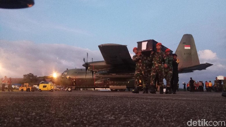 Aparat Masih Cari 5 Pekerja Trans Papua Korban Penembakan KKB Aparat Masih Cari 5 Pekerja Trans Papua Korban Penembakan KKB