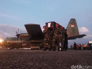 16 Jenazah Korban KKB Tiba di Makassar