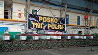 Sebanyak sembilan jenazah korban penembakan KKB di Nduga diserahterimakan ke pihak keluarga. ANTARA FOTO/Evarianus Supar.