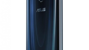 Inilah yang kemudian membuat penampilan Zenfone Max Pro M2 terkesan mewah. Foto: Asus Rusia