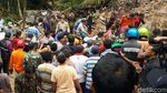 Begini Proses Evakuasi 4 Korban Tewas Longsor Pacitan