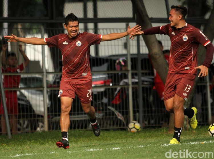 Melihat Sesi Latihan Persija Jelang Laga Pamungkas