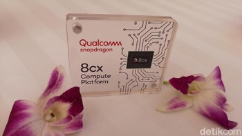 Chipset ini bernama Snapdragon 8cx. Foto: Agus Tri Haryanto/detikINET