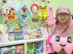 Sukses Bisnis Suvenir, Hellen Pilih Resign dari PNS