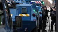 Kendarana lapis baja di Paris, Prancis. REUTERS/Piroschka van de Wouw.