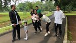 Potret Jokowi Ajak Jan Ethes dan Sedah Mirah Ikut Jalan Santai