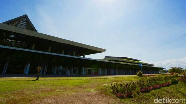 Wisata Arsitektur Banyuwangi: Terminal Hijau Sampai Bukit Teletubbies