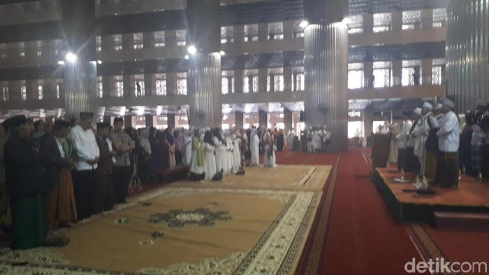 Fatayat dan LDNU Gelar Peringatan Maulid Nabi di Masjid Istiqlal