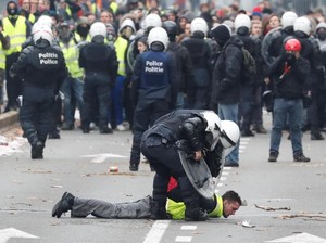 Polisi Tangkap 70 Orang Massa Rompi Kuning di Belgia