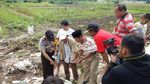 Foto: e-KTP dalam Karung yang Bikin Kaget Warga Duren Sawit