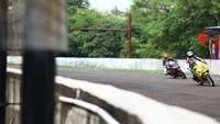 Honda CBR yang memiliki DNA balap merupakan pilihan utama bagi pecinta kecepatan. Foto: Grandyos Zafna