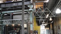 Interior dipertahankan untuk mengenang kejayaan perusahaan kereta. Istimewa/Inhabitat.