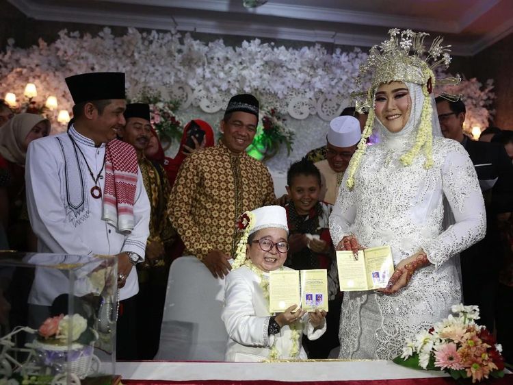 Daus Mini Grogi hingga Nangis Menikah Ketiga Kalinya