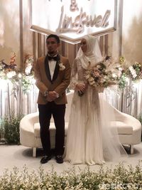 Menikah Lindswell Kwok Pilih Dekorasi Pelaminan Gaya Menikah Lindswell Kwok Pilih Dekorasi Pelaminan Gaya