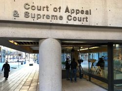 Mengintip Hebohnya Suasana Pengadilan dan Penjara Bos Huawei