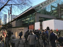 Mengintip Hebohnya Suasana Pengadilan dan Penjara Bos Huawei