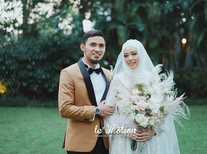 Seperti Lindswell Kwok, 5 Artis Ini Pakai Gaun Syari Saat Menikah
