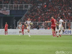 Dengan hasil ini, Persija menjadi juara Liga 1 dengan raihan 62 poin. 