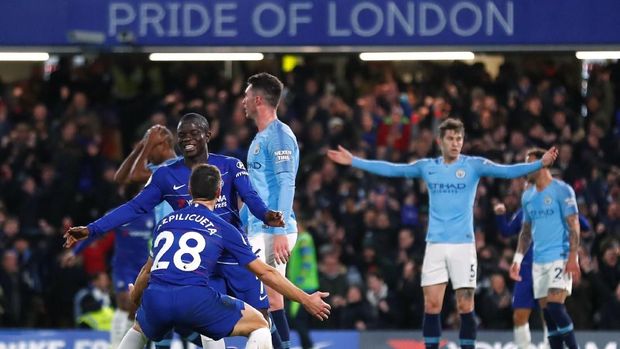 Chelsea menang 2-0 atas Man City pada pertemuan pertama di Liga Inggris.