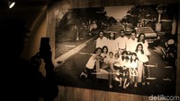 Tanpa Batas karya Tjandra Moh Amin meluncur di Jakarta, Sabtu (8/12) di Galeri Cipta III, Taman Ismail Marzuki, Jakarta Pusat.