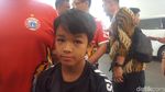 Foto: Anies Ajak Anak Tonton Persija Vs Mitra Kukar di GBK