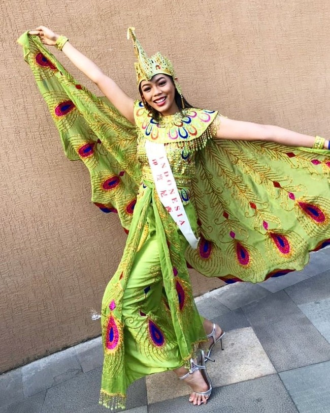 Pada pra-final, wanita 22 tahun itu menjadi Top 5 di kategori Beauty with a Purpose (BWAP). Ia pun masuk ke-20 besar Top Talent. Foto: dok. Instagram (@alya.nurshabrina)