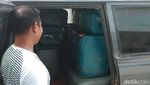 Potret Akal-akalan Mobil Angkot yang Dimodif untuk Tenggak BBM
