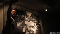 Pameran foto yang dikemas dengan konsep Documentary Street Art ini menarik pengunjung.