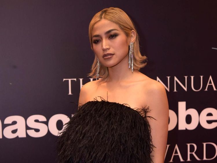 Jessica Iskandar Sexy in Black!