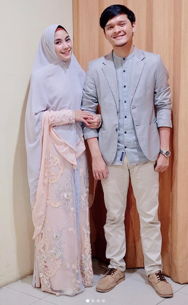 Mantan personel Cherrybelle Anisa Rahma menikah dengan Anandito Dwi Sepdiawan melalui proses taaruf. Keduanya menikah pada 16 September 2018 setelah pertemuan singkat. Foto: Instagram