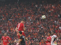 Sundulan Simic yang membawa Persija unggul 2-0. Gol ini kembali mendapatkan protes dari para pemain Mitra Kukar, karena Ramdani Lestaluhu dinilai menghalangi Yoo Jaehoon untuk menangkap bola.