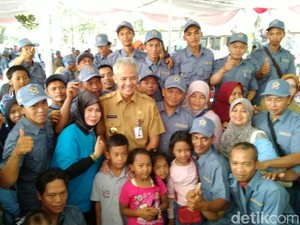 383 Warga Jateng Transmigrasi ke Sumbar, Dapat Rumah dan 2 Ha Lahan