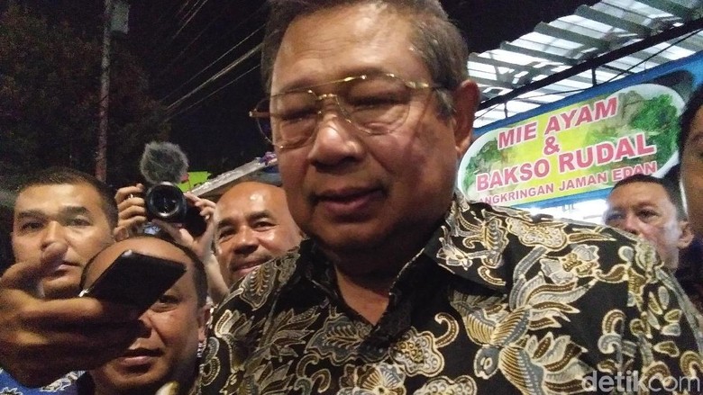 Ibunda SBY Sakit, Dirawat di RS di Cibubur Ibunda SBY Sakit, Dirawat di RS di Cibubur