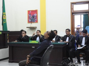Sidang Kades Kampanyekan Sandiaga, Kuasa Hukum: Itu Uang Saweran
